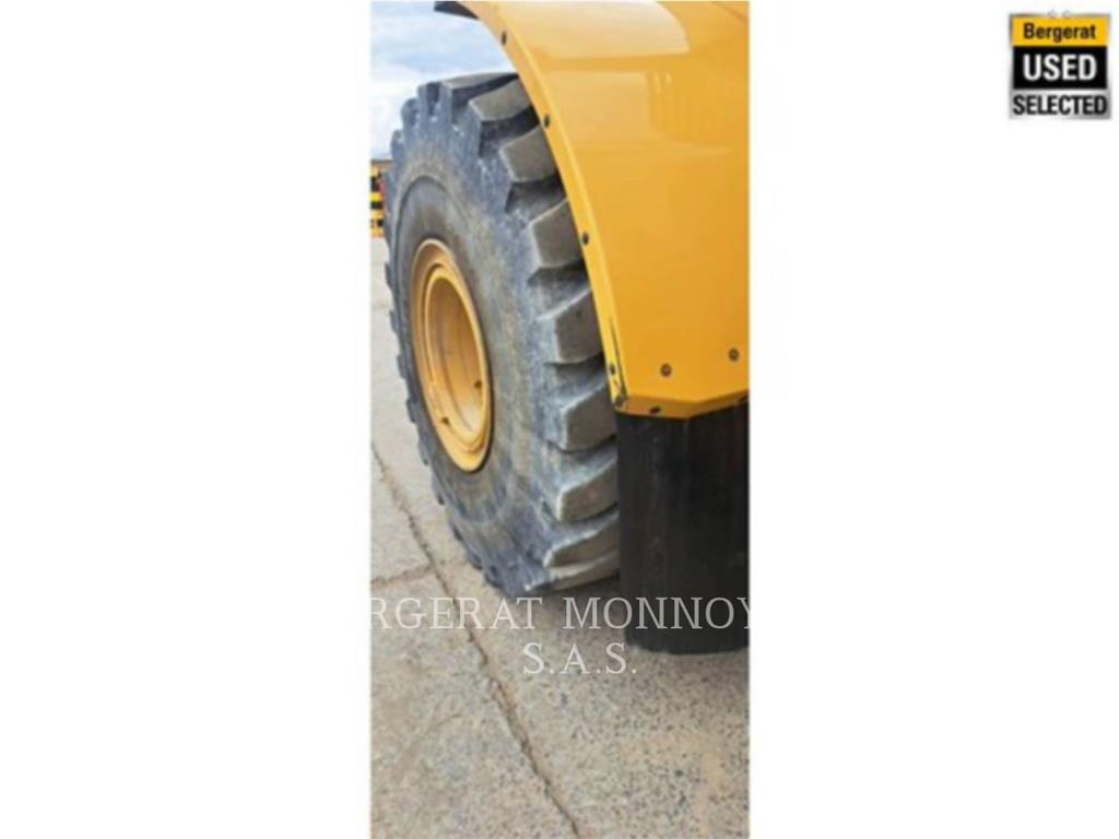 CAT 972XE-GR لوادر بعجل
