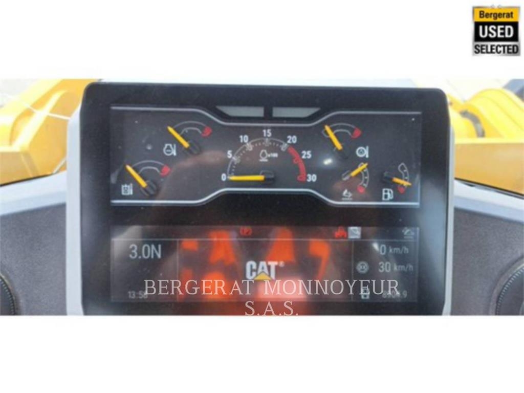 CAT 972XE-GR لوادر بعجل
