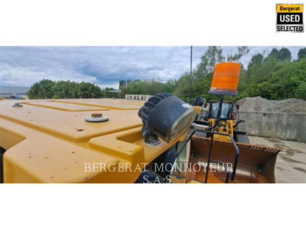 CAT 972XE-GR لوادر بعجل
