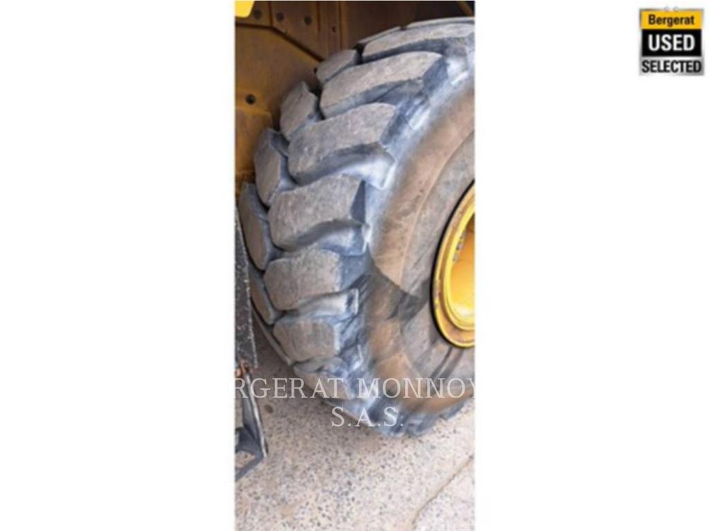 CAT 972XE-GR لوادر بعجل