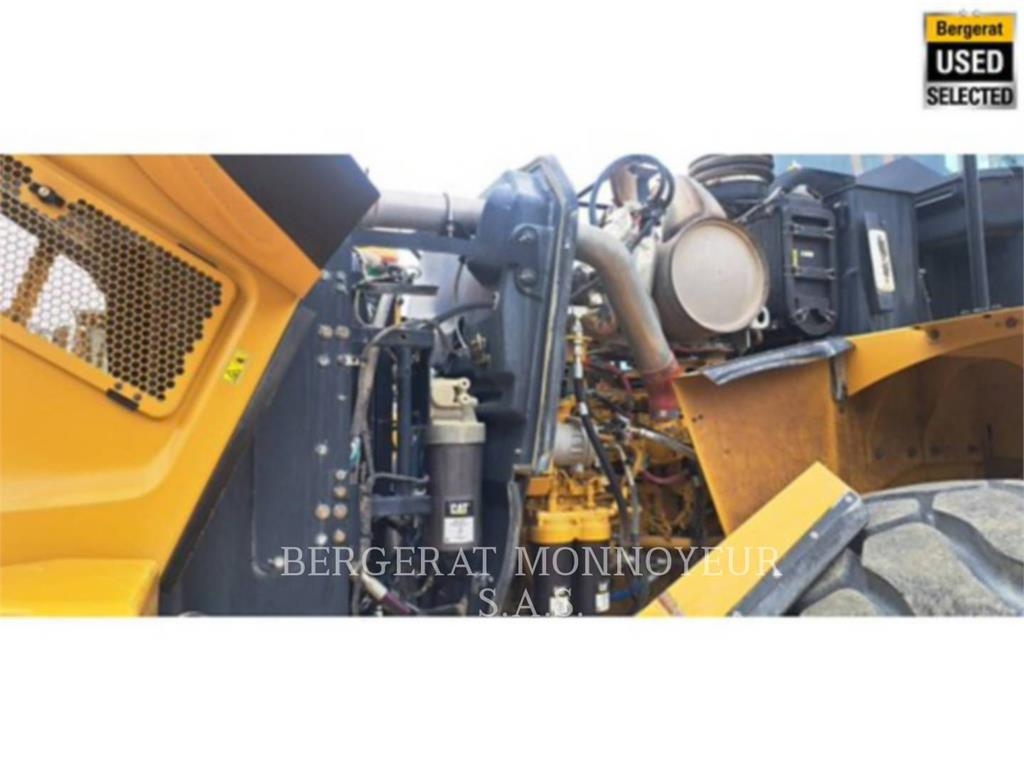 CAT 972XE-GR لوادر بعجل