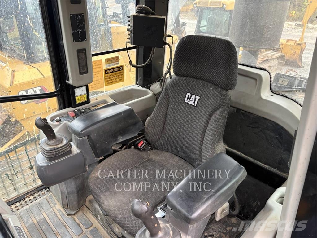 CAT 973K Telakuormaajat