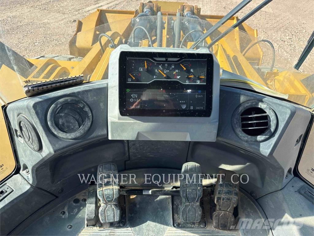 CAT 980 لوادر بعجل