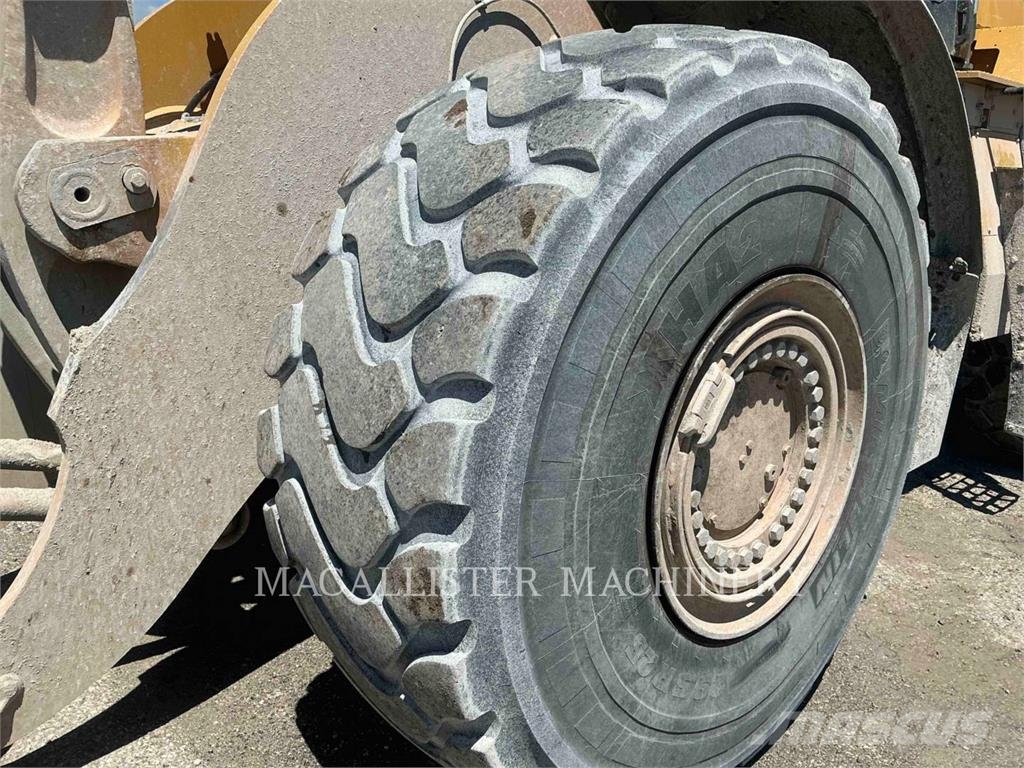 CAT 98014 휠로우더