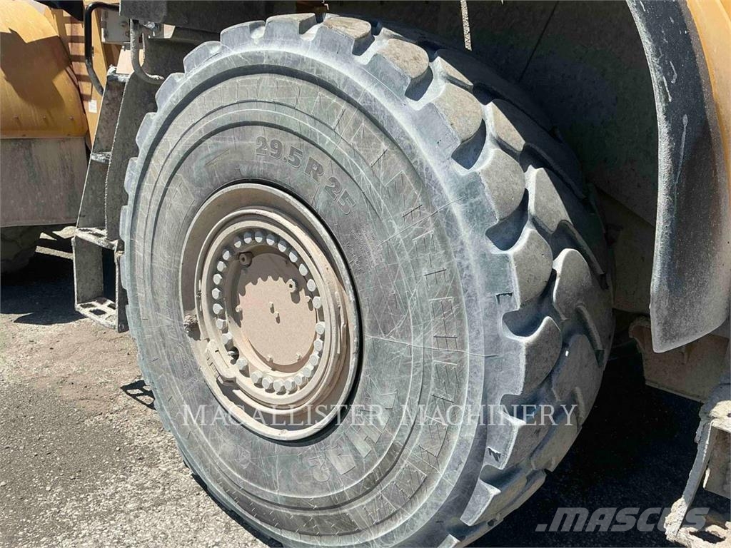 CAT 98014 휠로우더