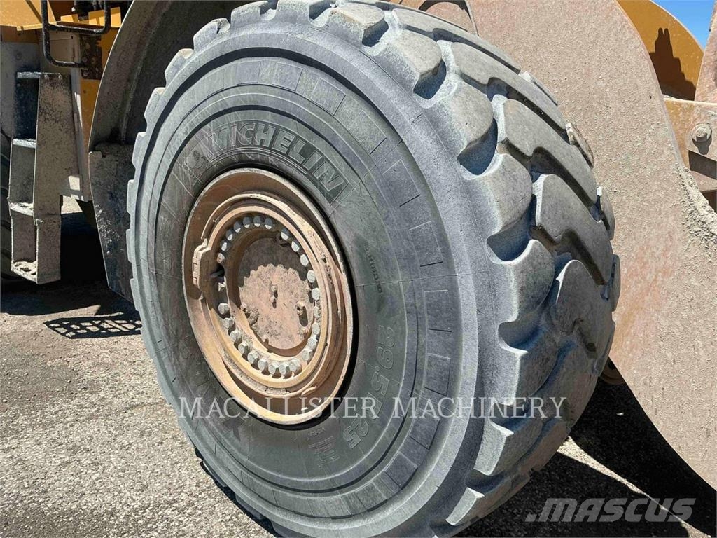CAT 98014 휠로우더