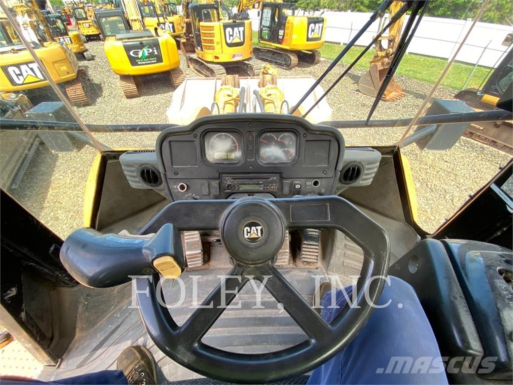 CAT 980H Kolesni nakladalci