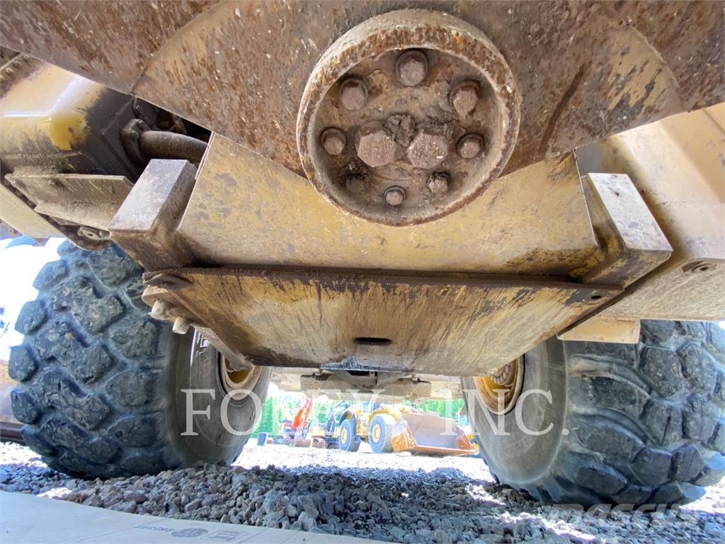 CAT 980H Kolesni nakladalci