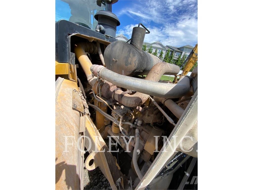 CAT 980H Kolesni nakladalci