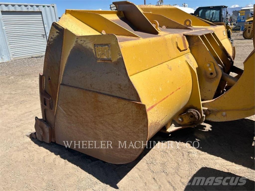 CAT 980M Naudoti ratiniai krautuvai
