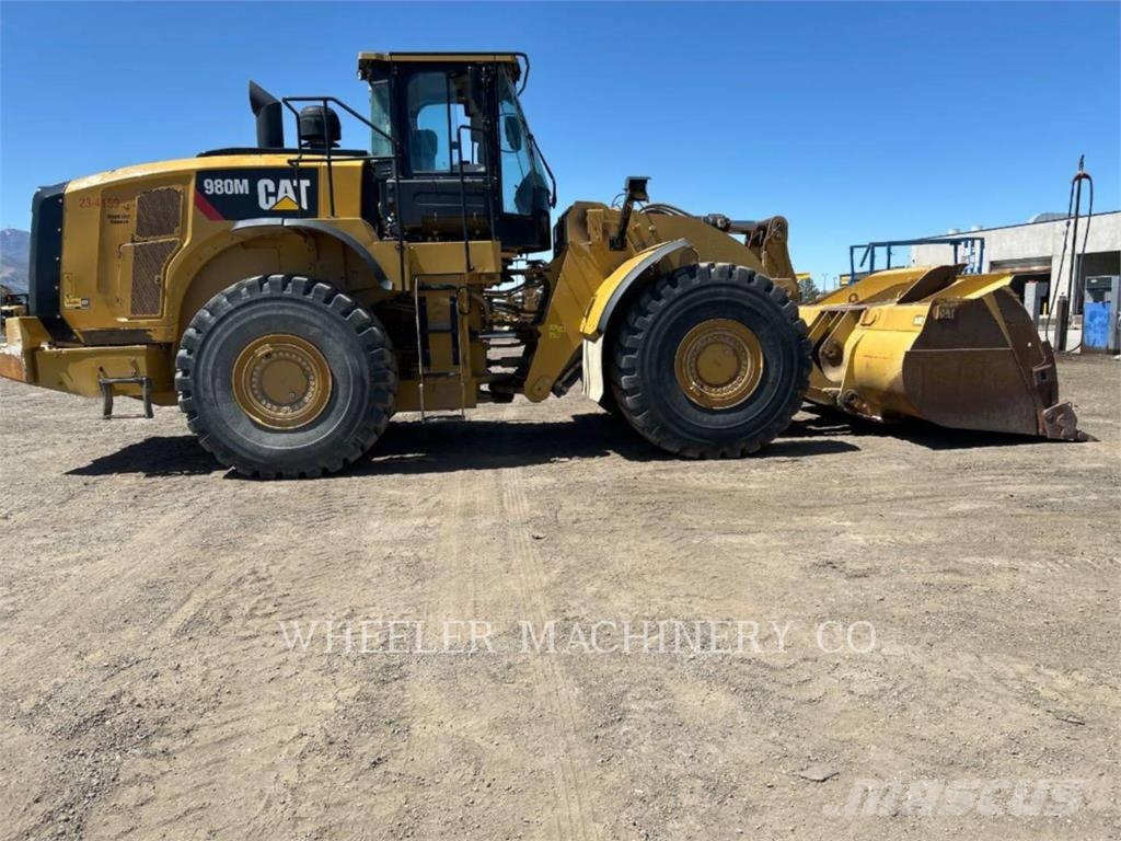 CAT 980M Naudoti ratiniai krautuvai