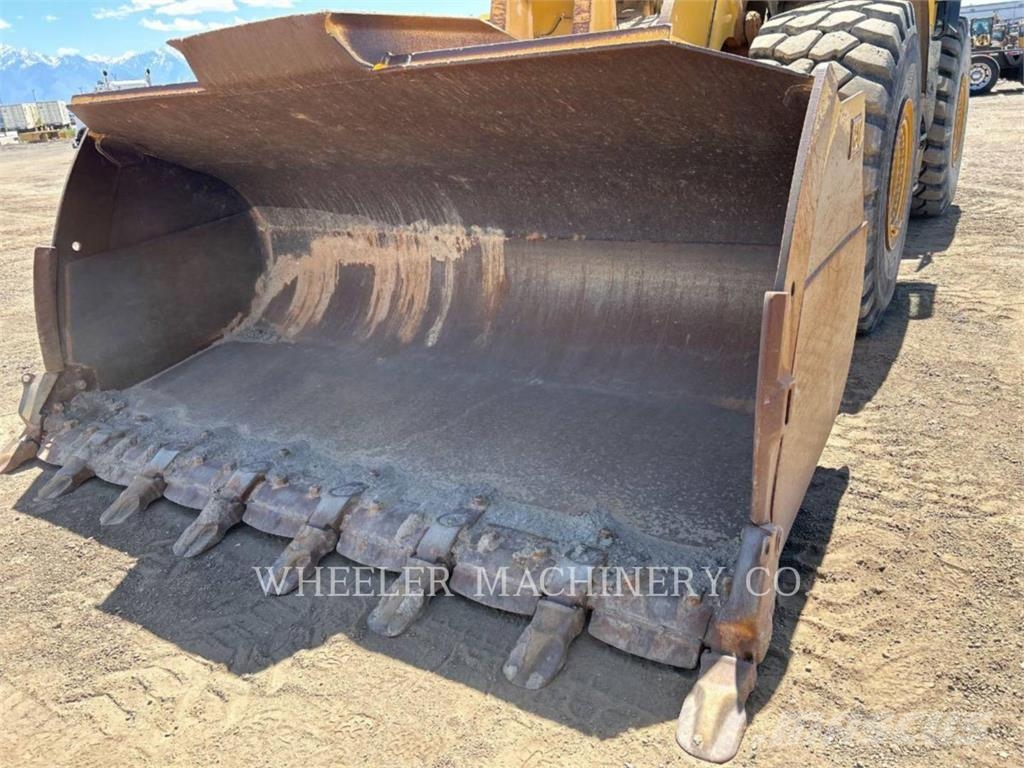 CAT 980M Naudoti ratiniai krautuvai