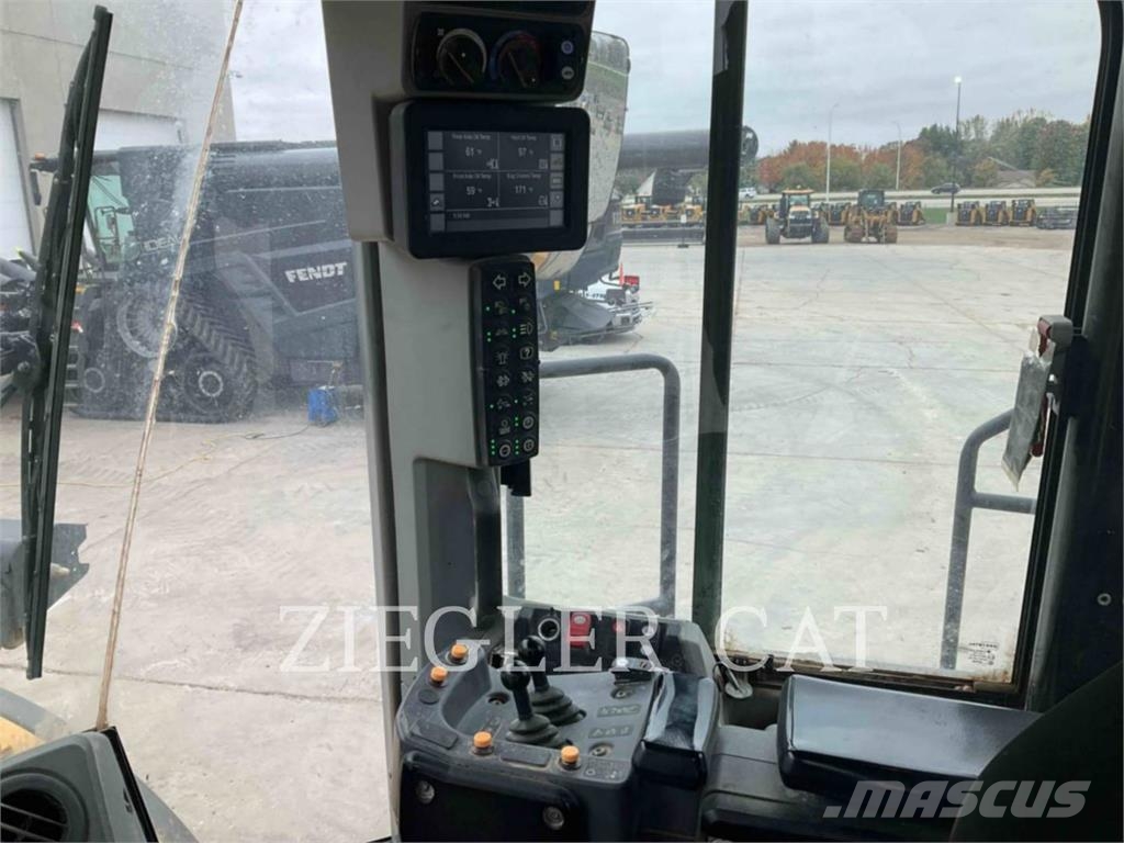 CAT 980M Фронтальні навантажувачі