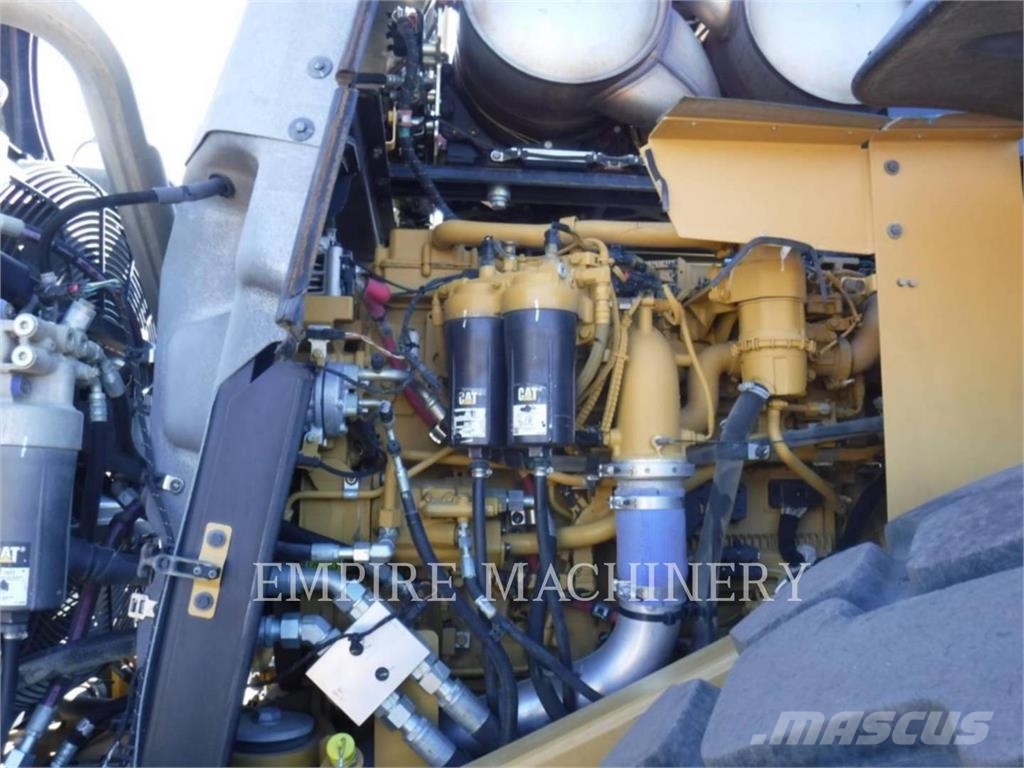 CAT 980M Chargeuse sur pneus