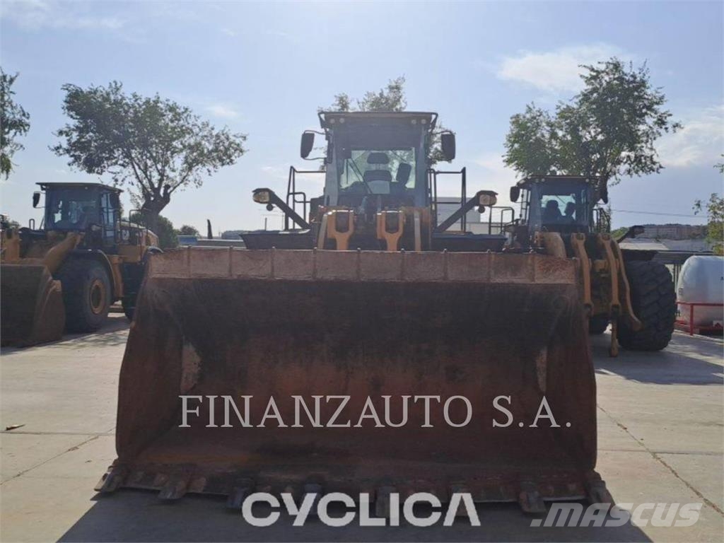 CAT 980XE لوادر بعجل