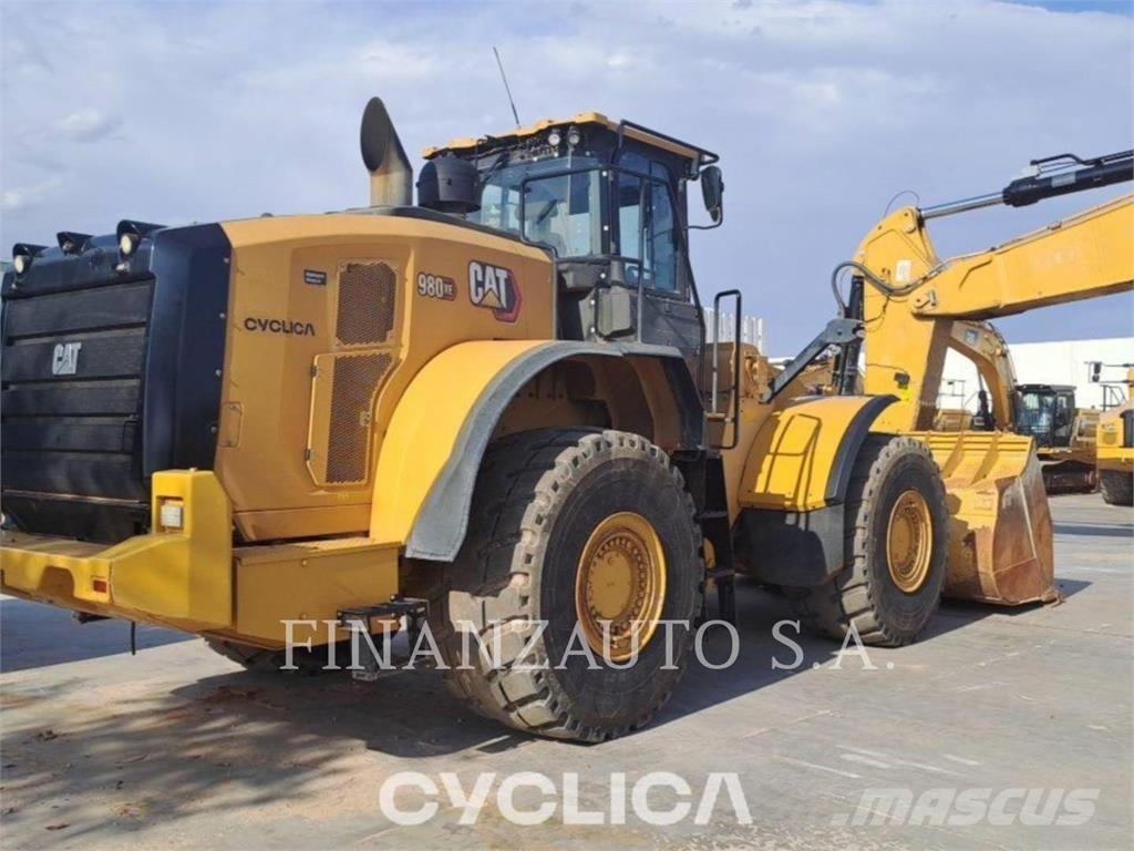 CAT 980XE Kolesové nakladače