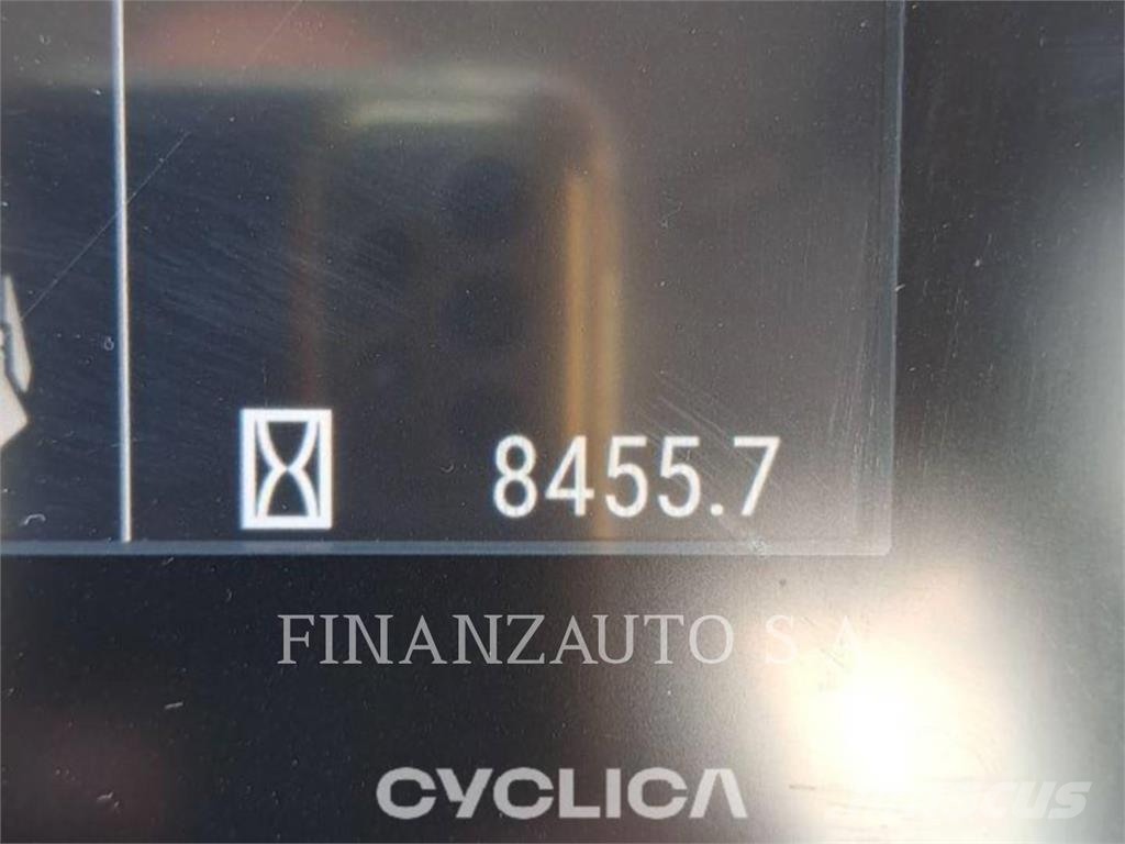 CAT 980XE Kolesové nakladače