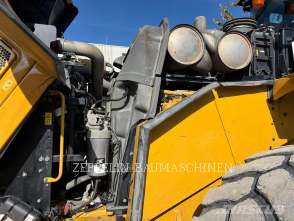 CAT 980XE Iekrāvēji uz riteņiem