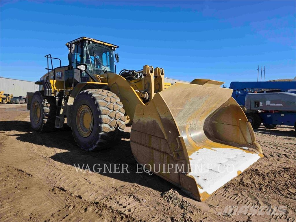 CAT 982 Kolesni nakladalci