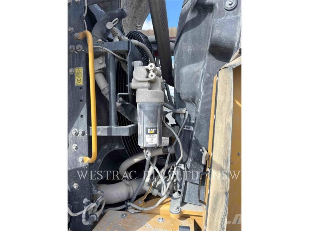 CAT 982 Pale gommate