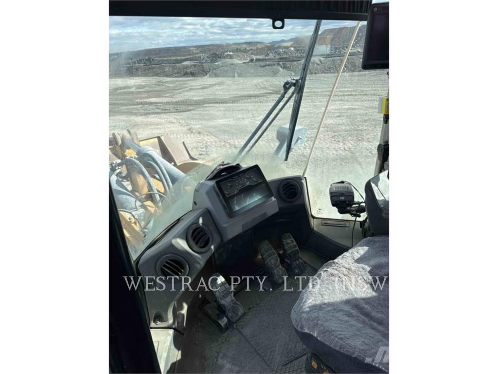 CAT 982 Pale gommate