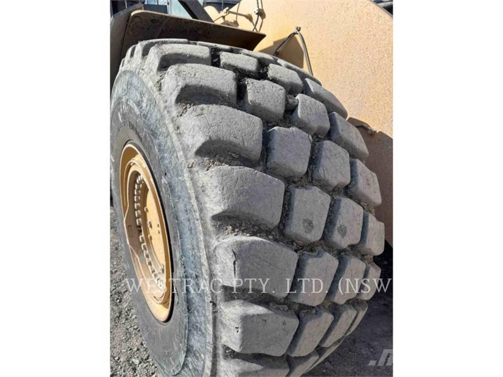 CAT 982 Pale gommate