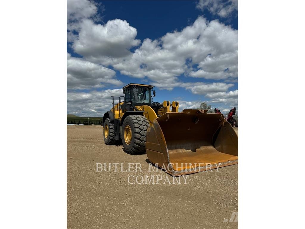 CAT 982M لوادر بعجل