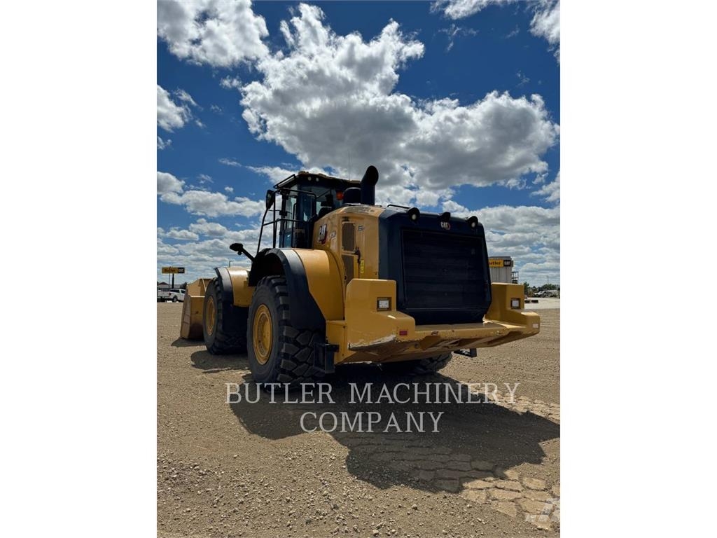 CAT 982M لوادر بعجل