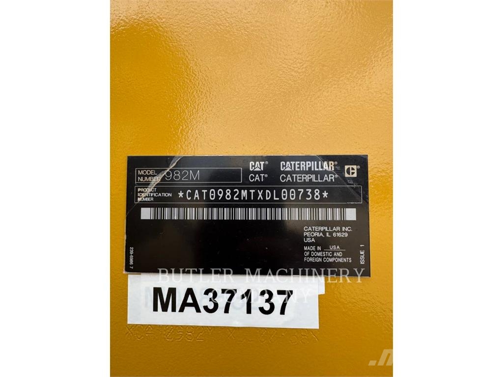 CAT 982M لوادر بعجل