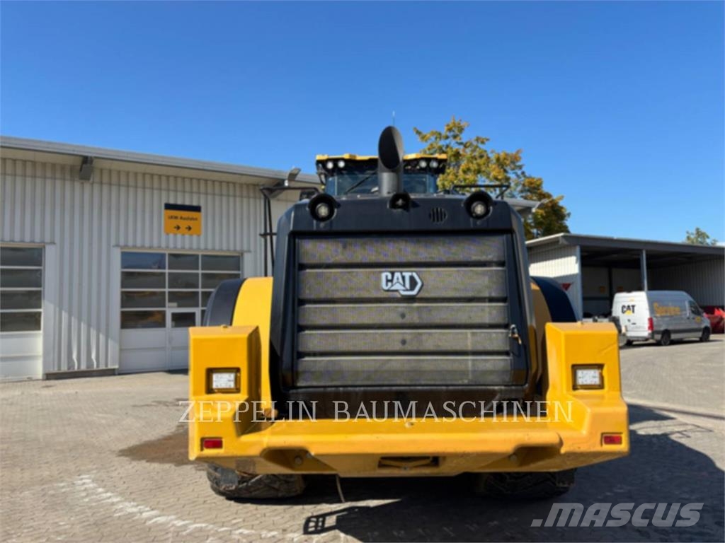 CAT 982XE Iekrāvēji uz riteņiem