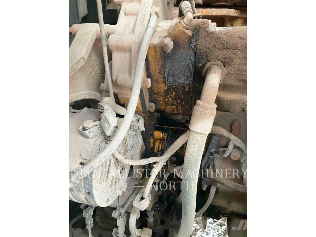 CAT 988G 輪胎式裝載機