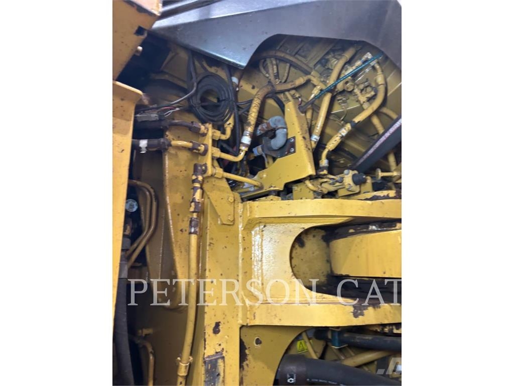 CAT 988H Radlader