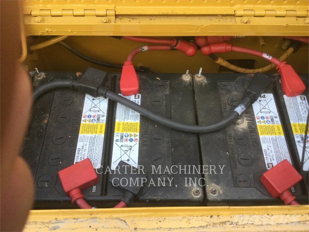 CAT 988H Chargeuse sur pneus