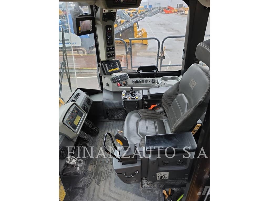 CAT 988K Wielladers