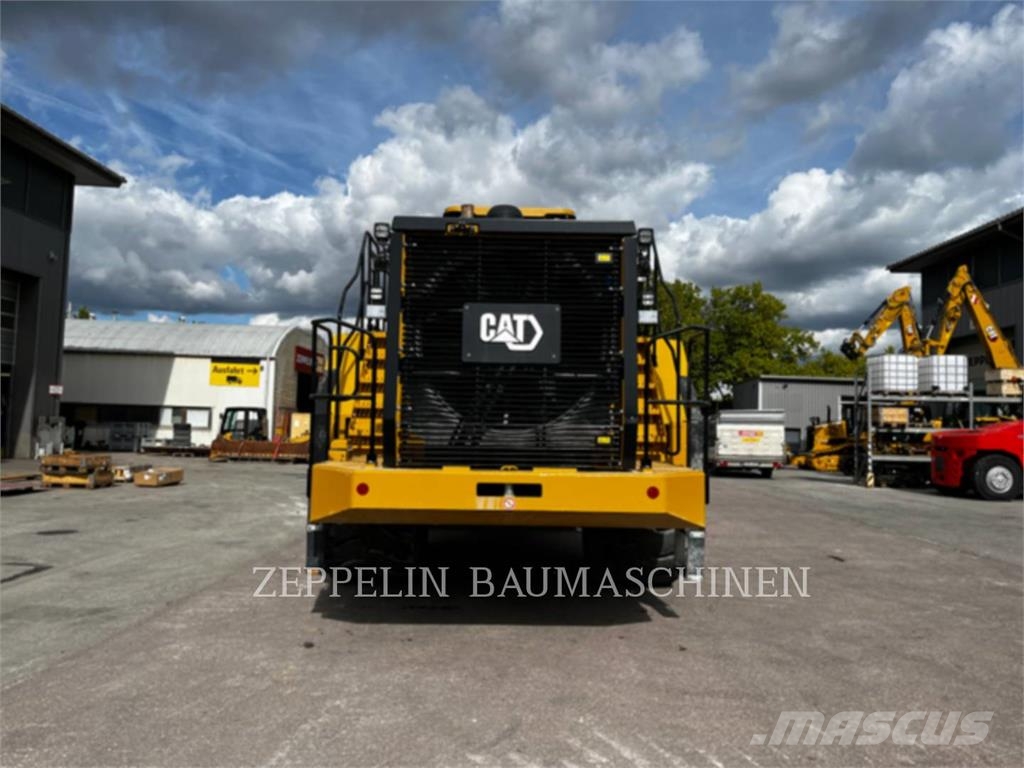 CAT 988KXE Iekrāvēji uz riteņiem
