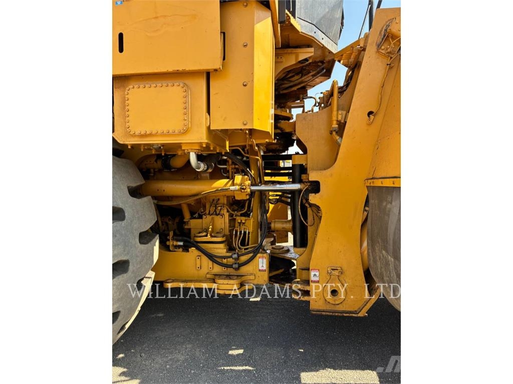 CAT 990K Wielladers