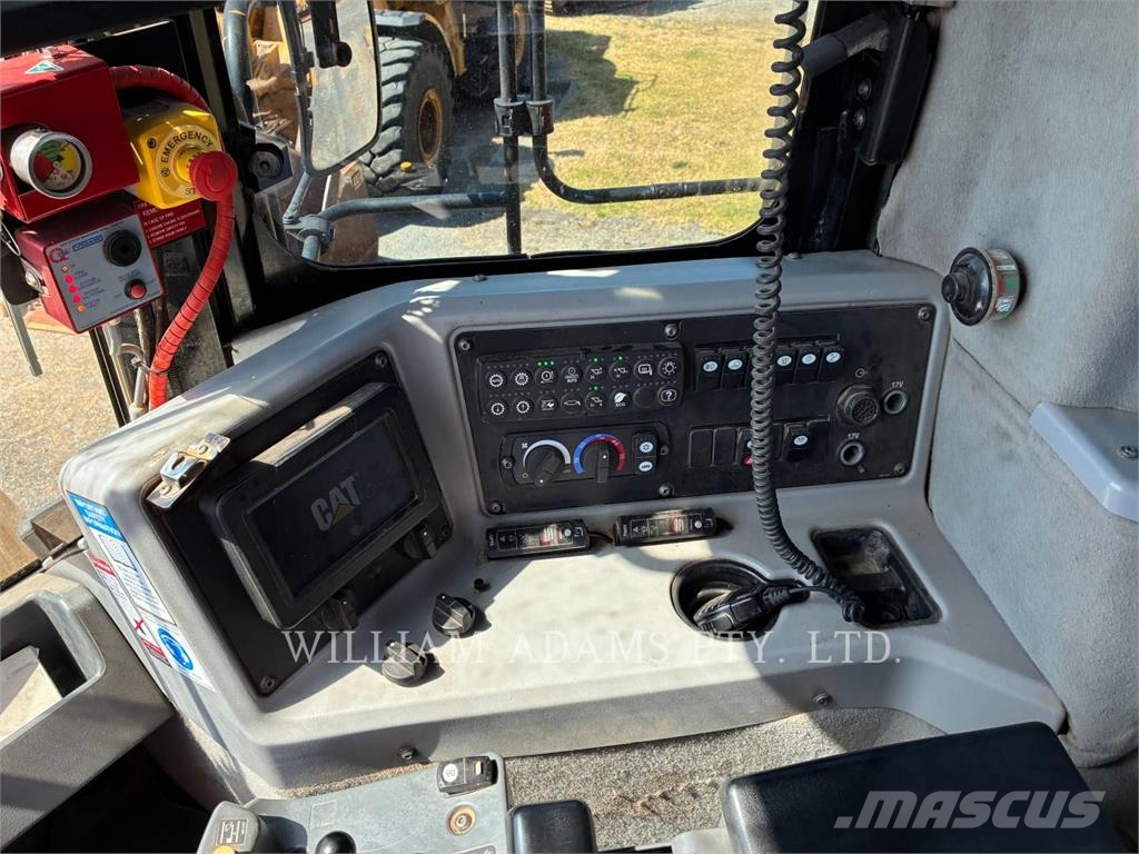 CAT 990K Wielladers