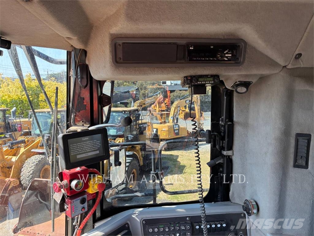 CAT 990K Wielladers