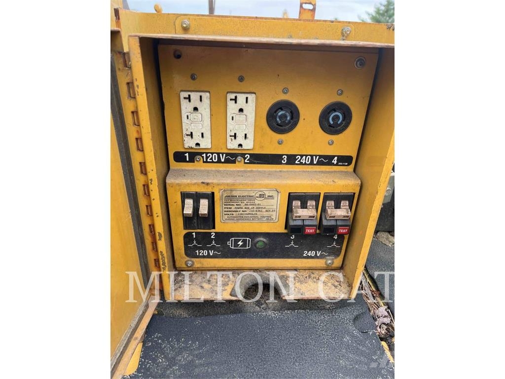 CAT AP-1055D Asfaltafwerkmachines