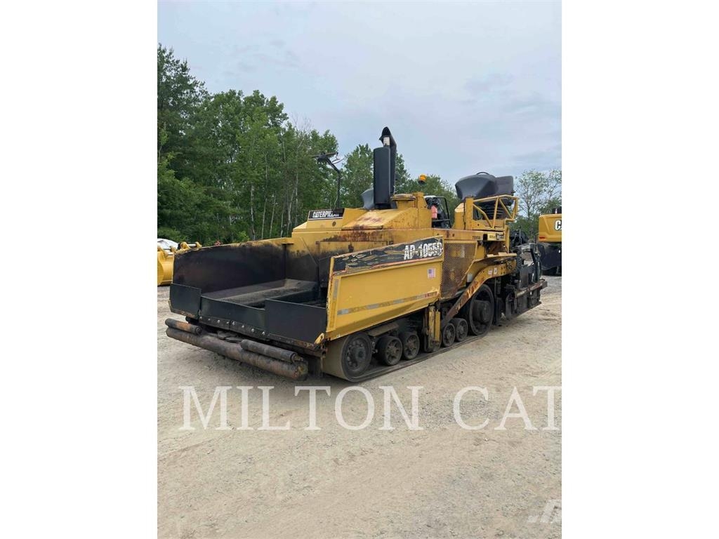 CAT AP-1055D Asfaltafwerkmachines