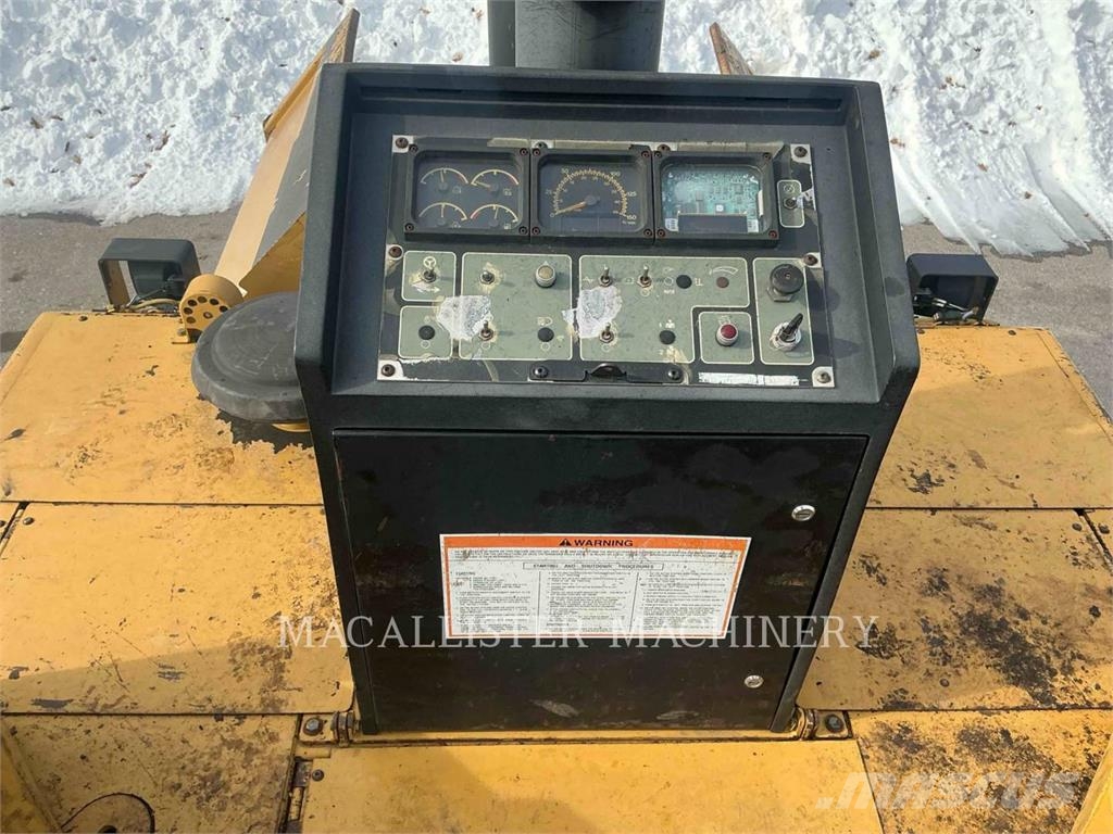 CAT AP-655C Asfaltudlæggere