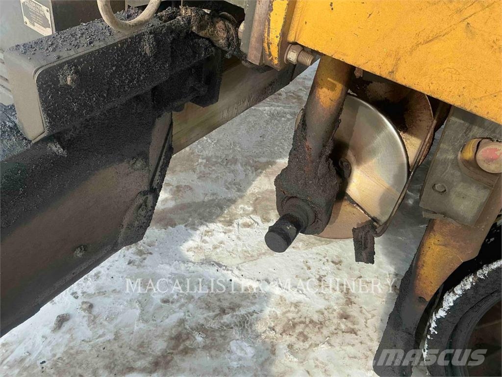 CAT AP-655C Asfaltudlæggere