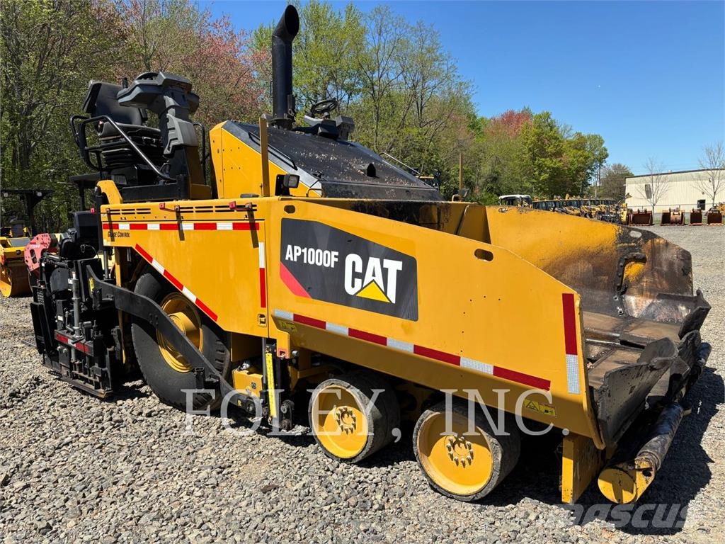 CAT AP1000F Finitrici