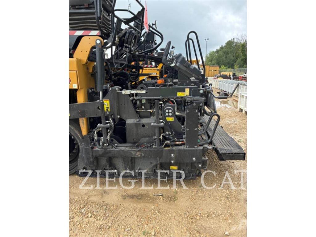 CAT AP1055-08 Asfalta klājēji