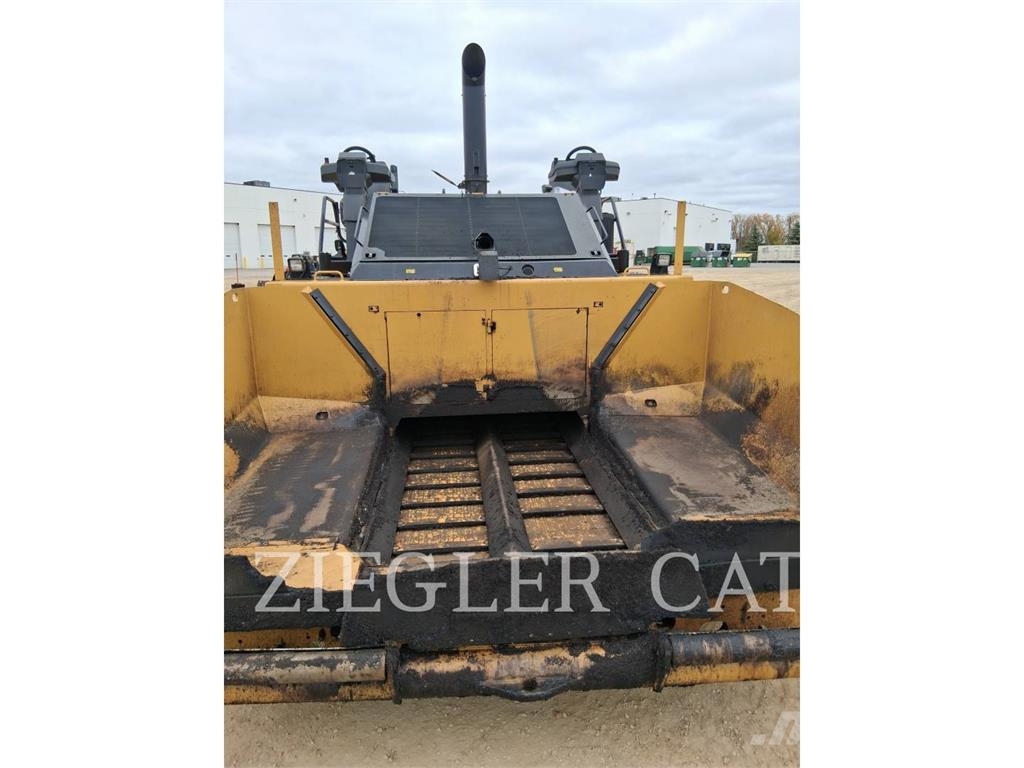 CAT AP1055-08 아스팔트 포장장비