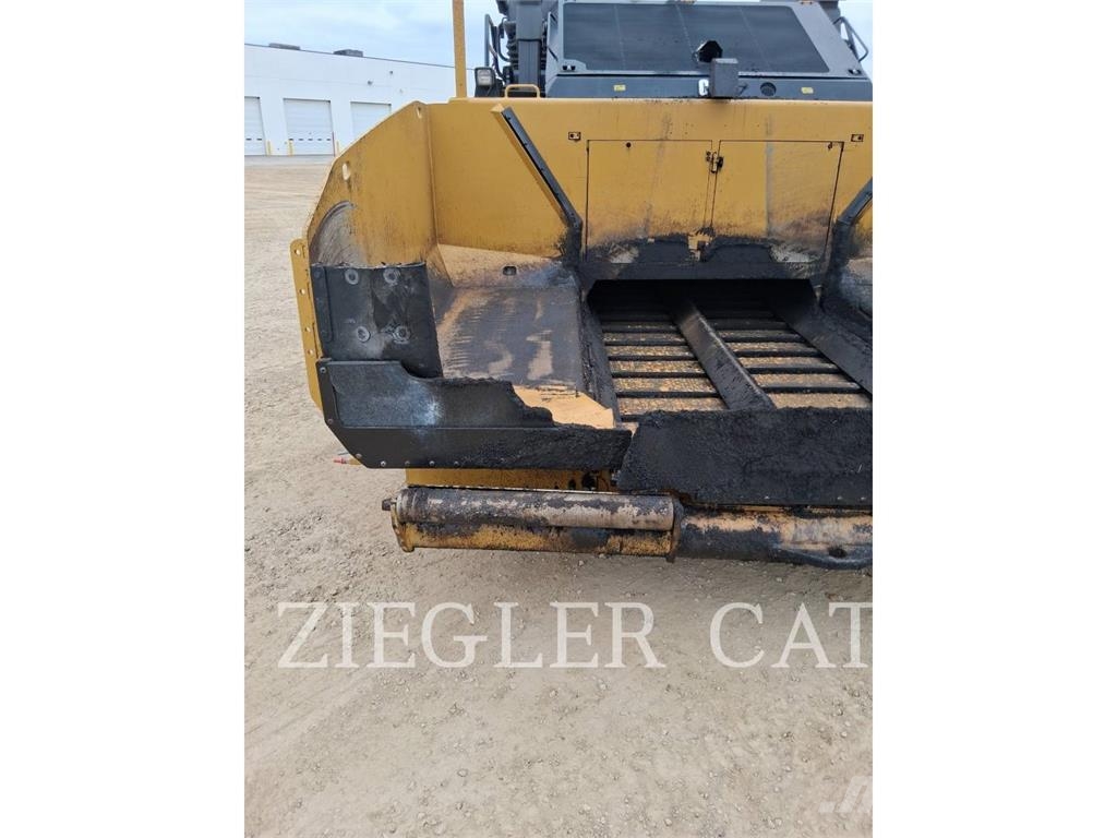 CAT AP1055-08 아스팔트 포장장비