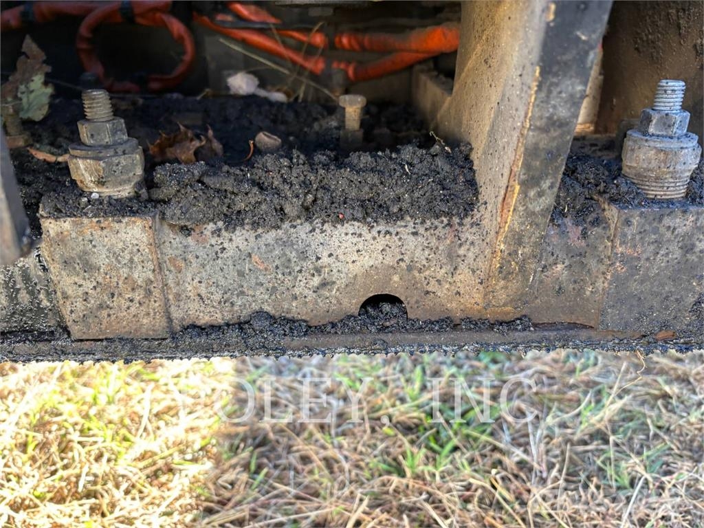 CAT AP1055F Asphalt pavers