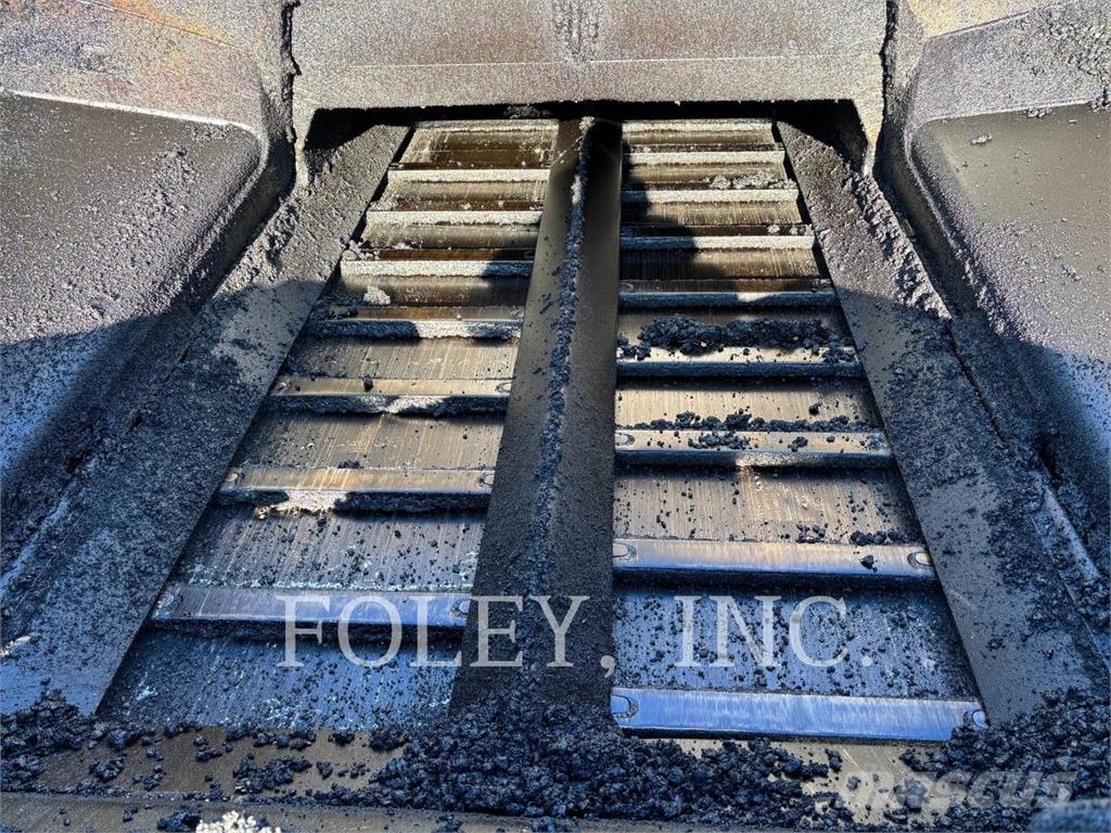CAT AP1055F Asphalt pavers