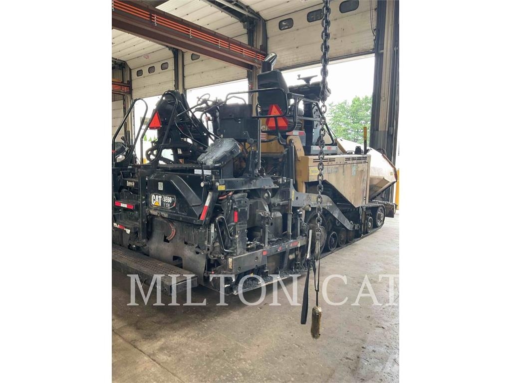 CAT AP1055F Asfaltni finišerji