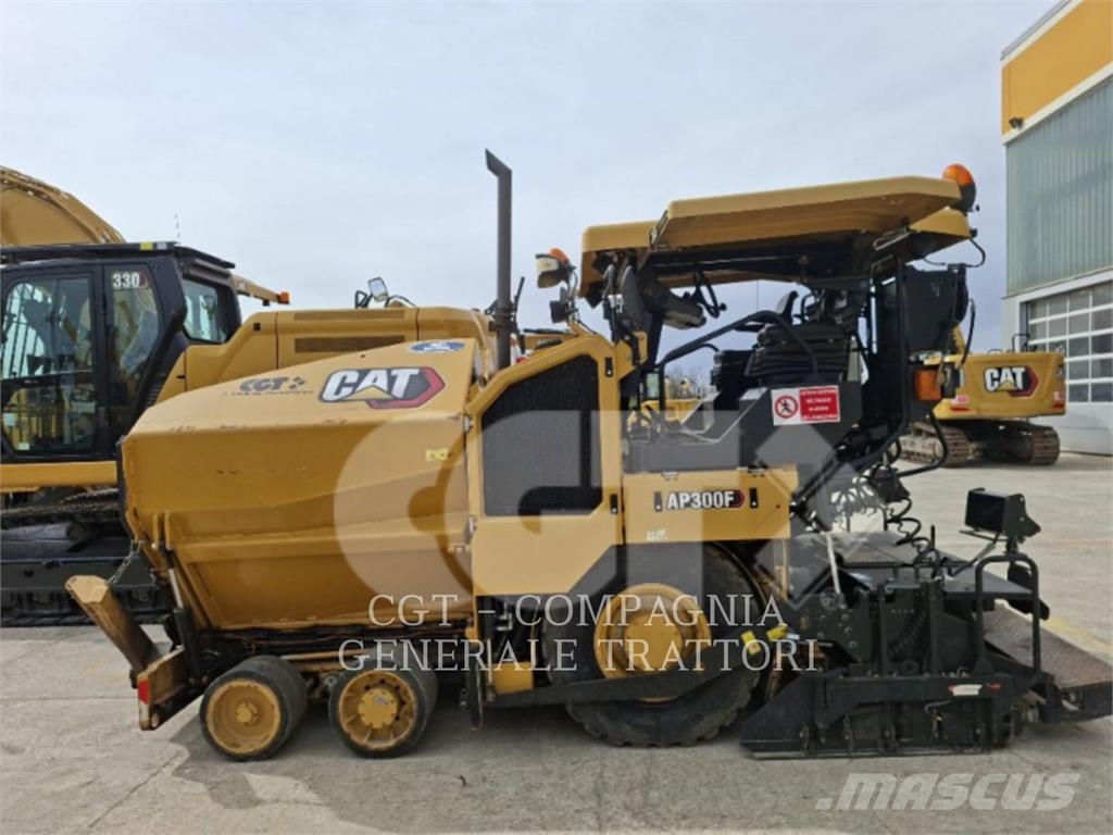 CAT AP300F Asfalt sericiler
